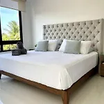 Beautiful Loft With Unique Rooftop & Location!