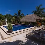 Tsaakik Jungle Hotel & Spa