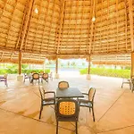 Beachfront Apartment Luxury Facilities Amazing Location