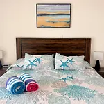 Brisas Shores 07 Beachfront Condo, Pool And Garden Area, Zona Hotelera Cancun