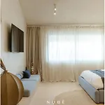 Aesthetic Design Suite Aire With Pool