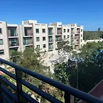 Papu - Chic Condo, View, Pool, Soccer Court