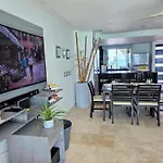 Modern Penthouse, Beautiful Ocean View, Cancun