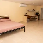 Spacious Loft And Large Bath Casa Jurel