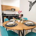 Cozy Apartment With Amazing Amenities