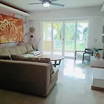 Hermoso Condominio