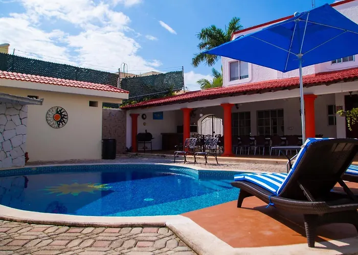 Hermosa Casa, En Renta Vacacional Con Piscina, A Tan Solo10 Minutos De La Playa, Cerca De Centros Comerciales, Restaurantes, Bares Y Supermercados