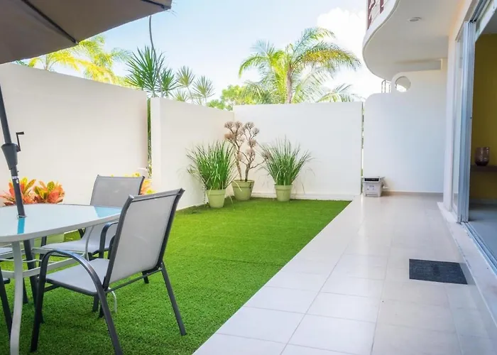 2 Bedroom Apartment - Pool & Jacuzzi