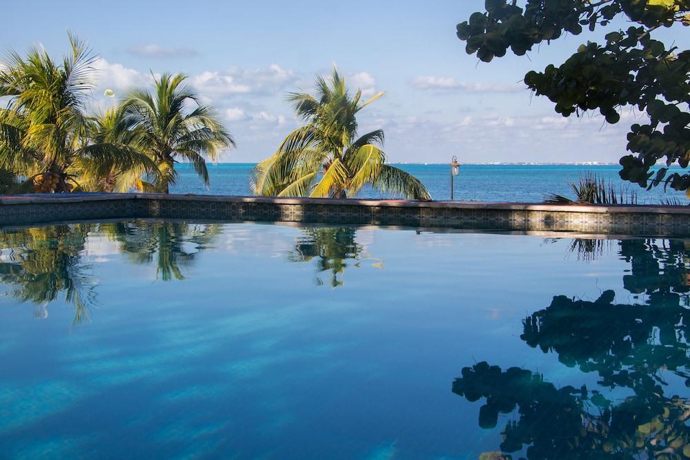 Maya Caribe Faranda