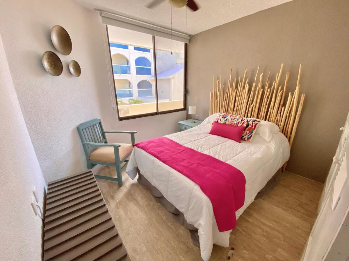 Oceanfront Bm By Andiani Travel Apartment *