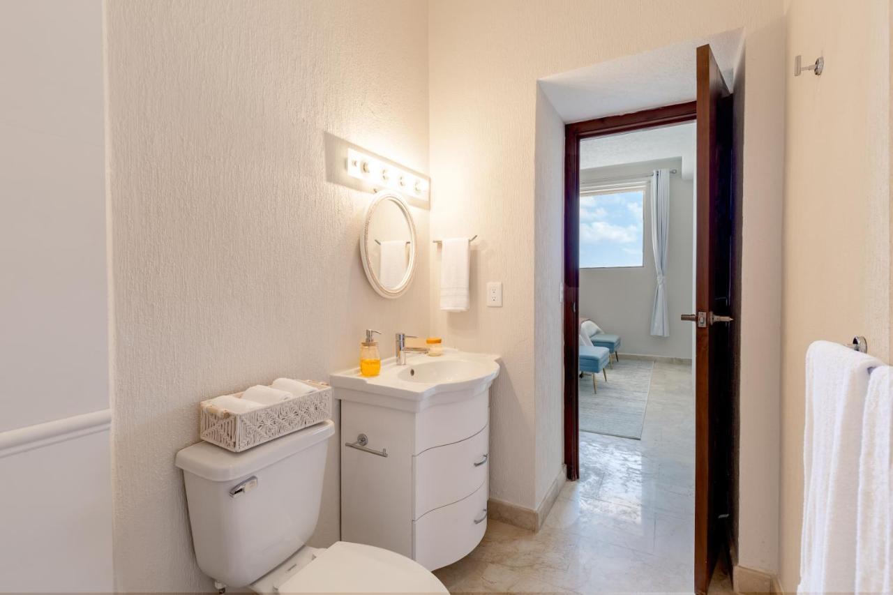 Amazing 5 Bedroom On The Beach! Сasa de vacaciones Cancún