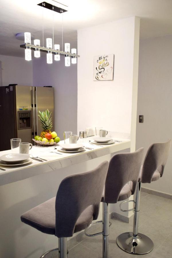 Shappire - Modern & Cozy 2 Bedroom - Downtown Apartment *