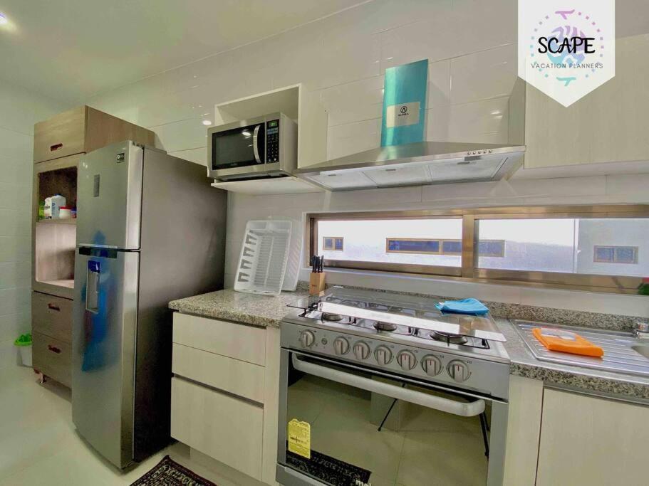 Holiday home Ideal & Calido De 3 Pisos Roof & Gym *
