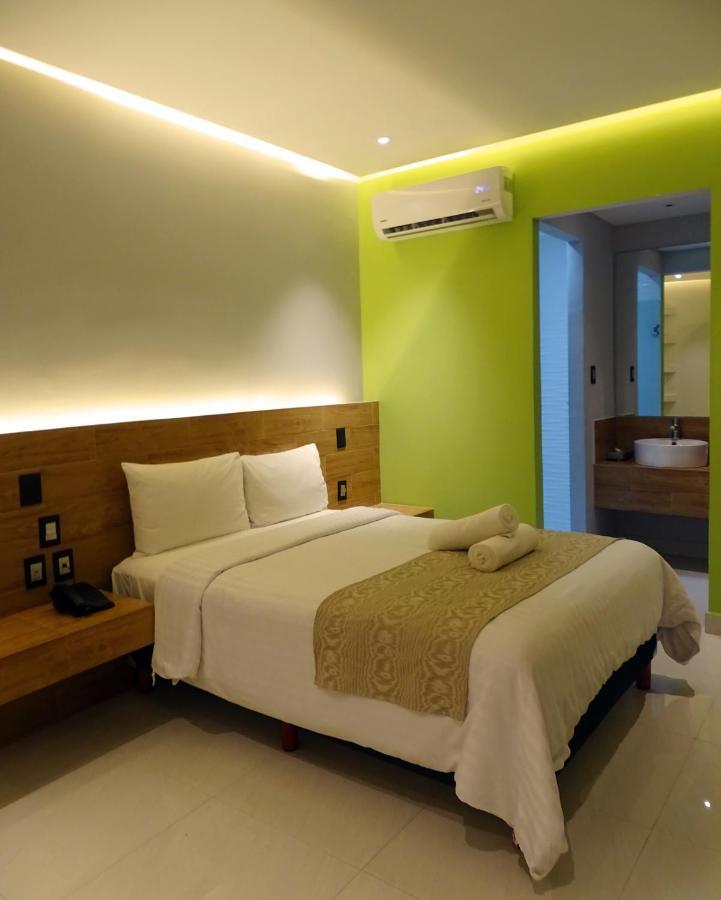 Kavia Hotel
