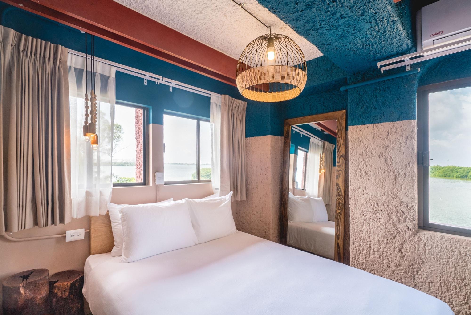 Aparthotel Zone 3*