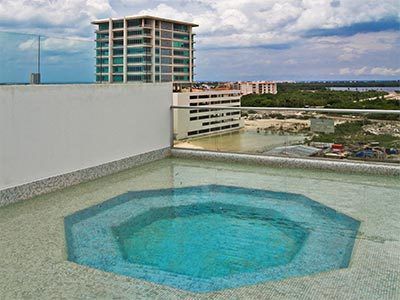 Torre Barcelona Suites Hotel Cancún
