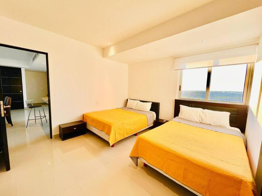 Amazing View 2 Bedroom Apto,5 Min To Hz,malldownstairs Ny1601 Apartment Cancun