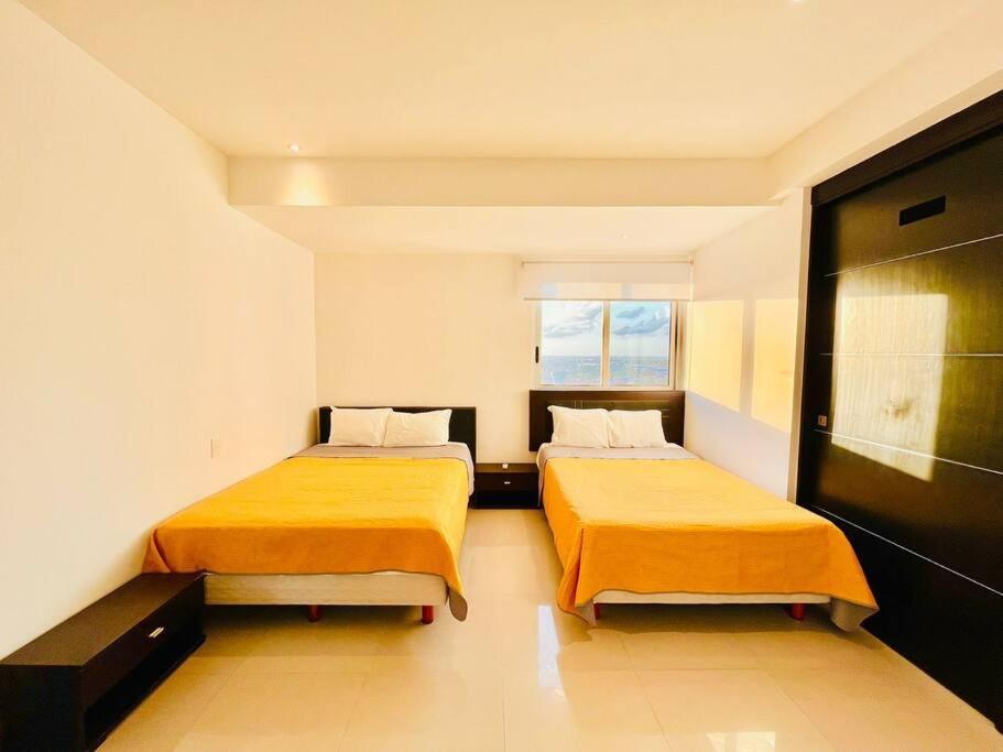 Amazing View 2 Bedroom Apto,5 Min To Hz,malldownstairs Ny1601 * Cancun