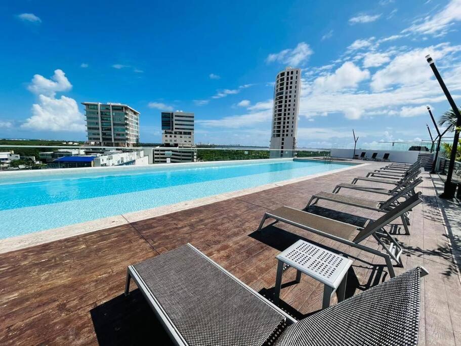Amazing View 2 Bedroom Apto,5 Min To Hz,malldownstairs Ny1601 Cancun