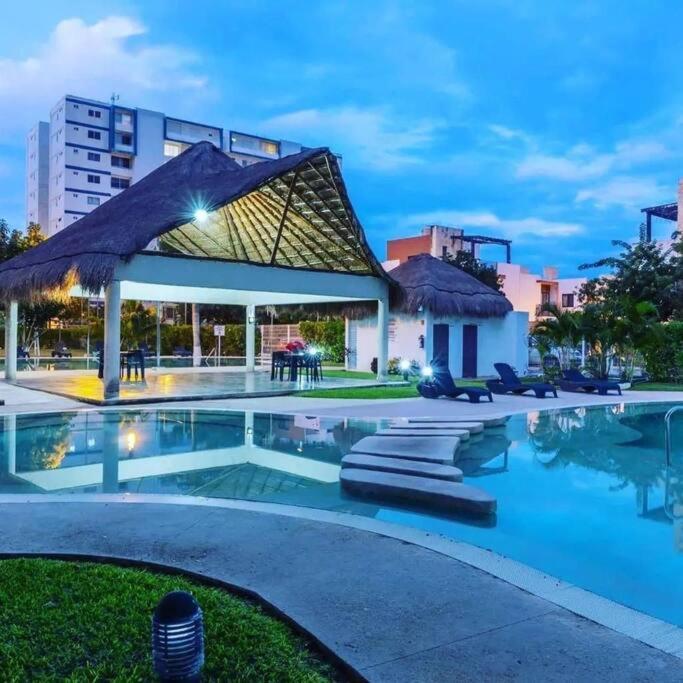 Exclusivo Piscina, Jaccuzi, Centrico. Apartment Cancun