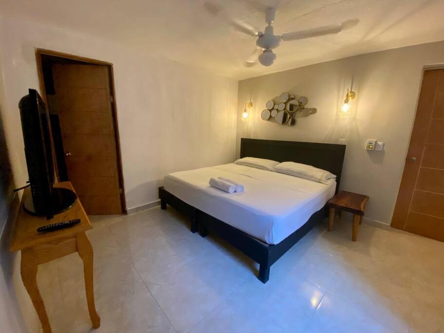 Cozy 3b2br Centric Location Pool Wifi Apartment