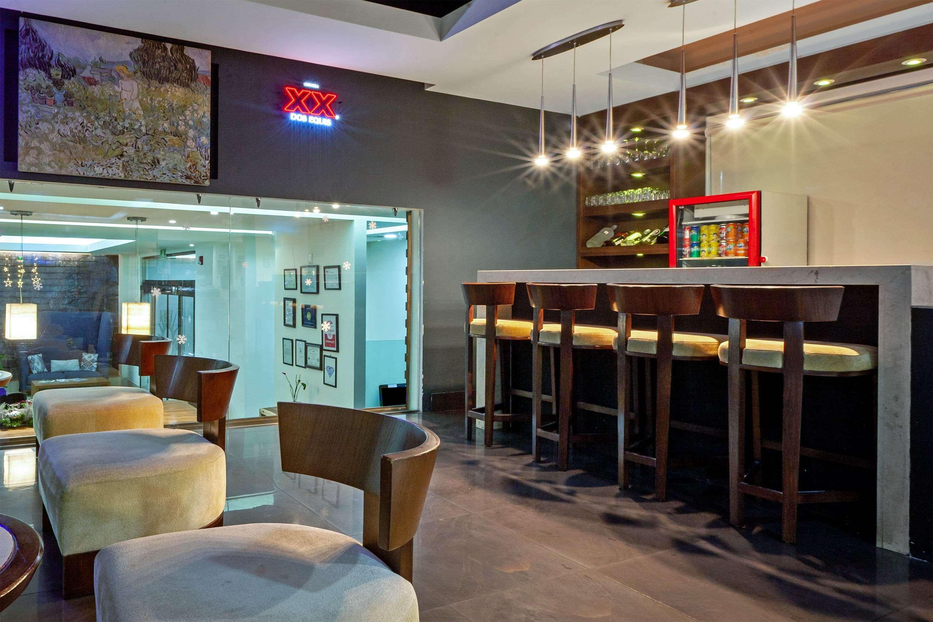 Wyndham Garden Downtown 4*