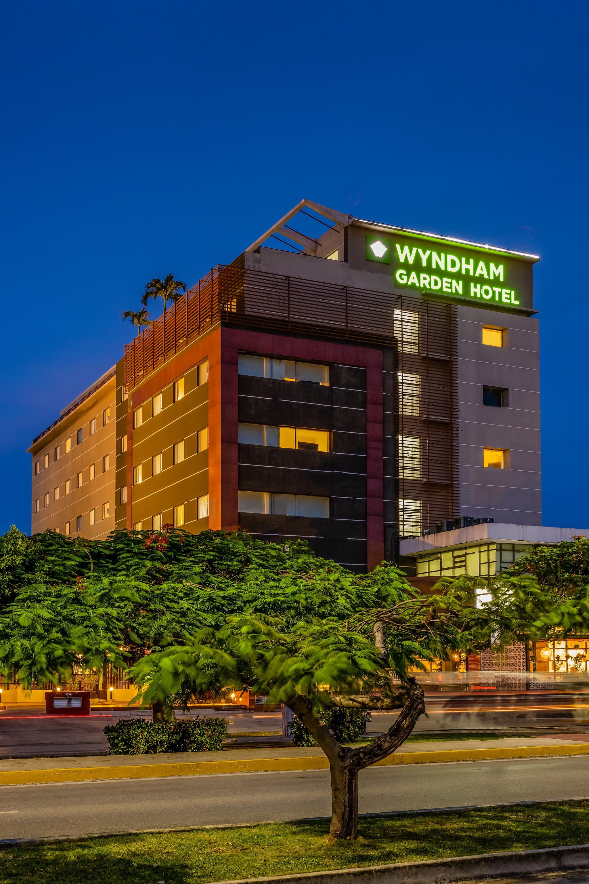 Wyndham Garden Downtown Hotel