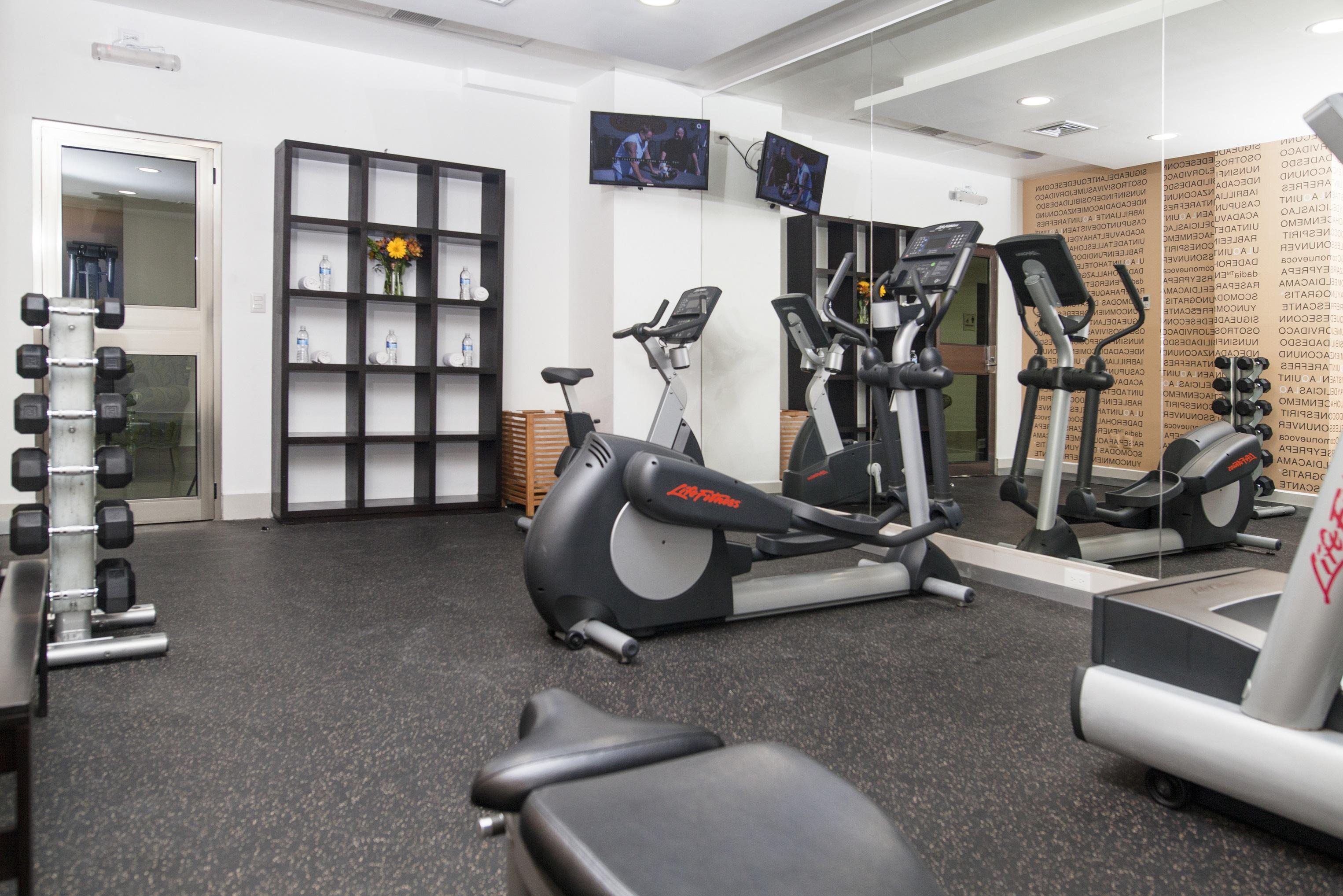 Hotel Wyndham Garden Downtown 4*
