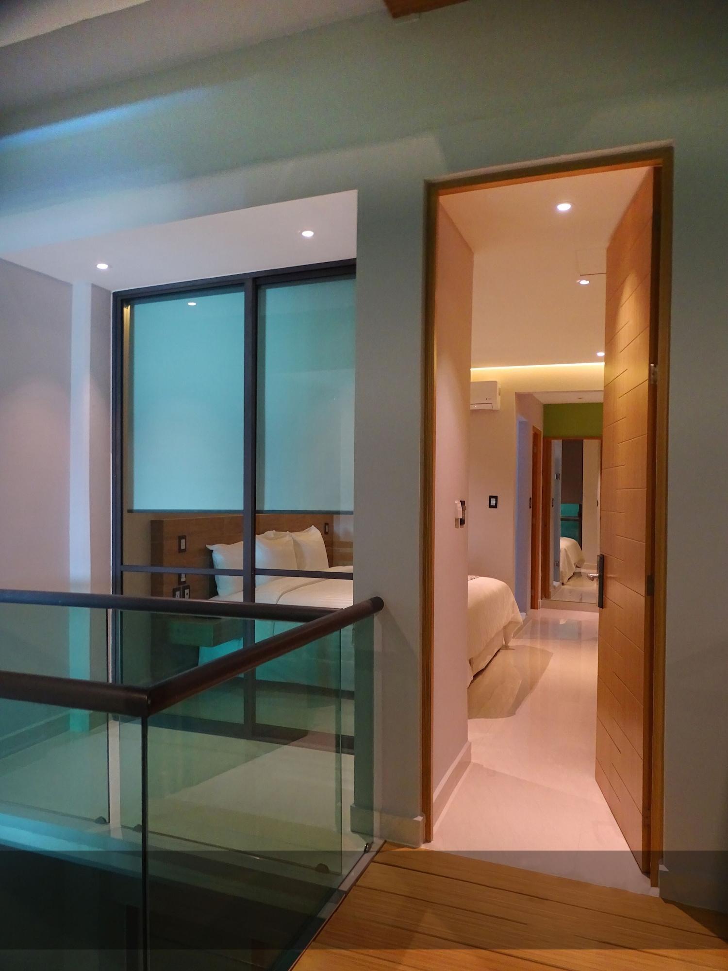 Kavia Hotel