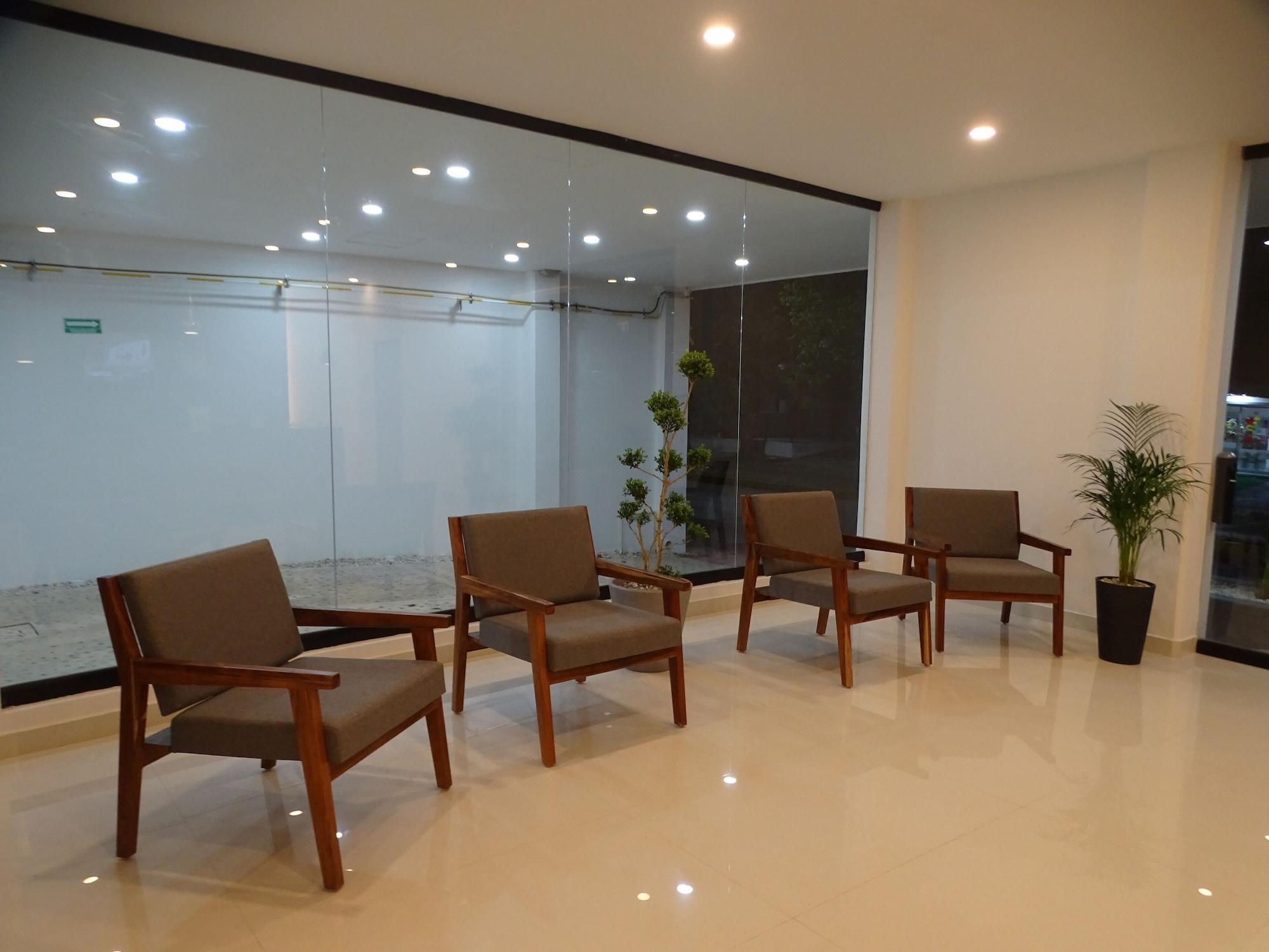 Kavia Hotel 4*