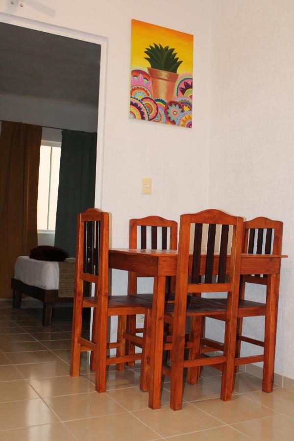 Relajante Y Acogedor Con Alberca En Apartment