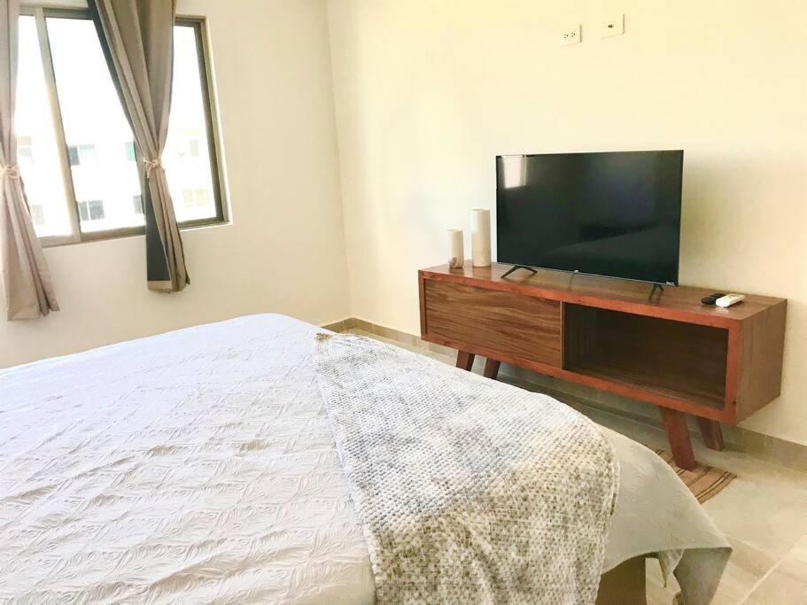 Apartment Super Trendy ! King Size, Alberca, Estacionamiento Cancun