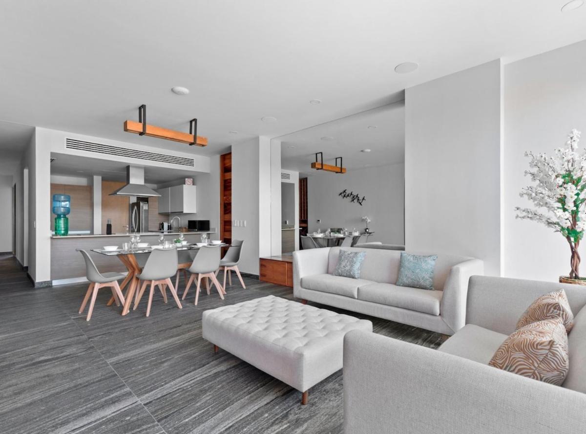 Apartment 4br. Near The *