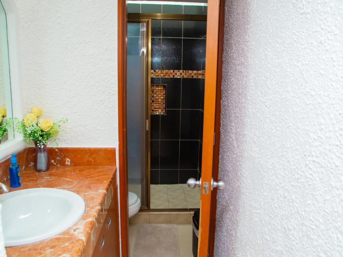 Hermosa Casa, En Renta Vacacional Con Piscina, A Tan Solo10 Minutos De La Playa, Cerca De Centros Comerciales, Restaurantes, Bares Y Supermercados Apartment *
