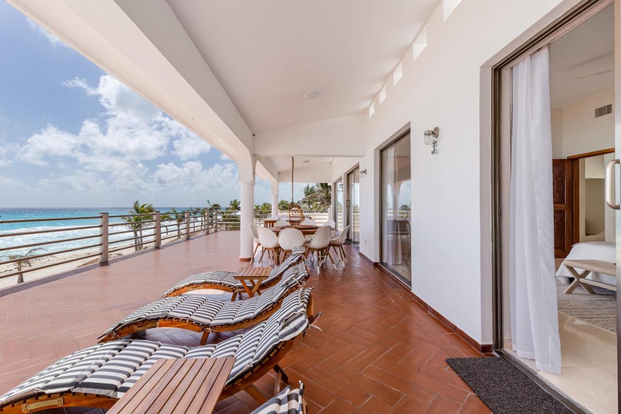Amazing 5 Bedroom On The Beach! * Cancún