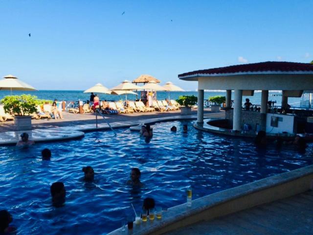 Punta Me Ocean View And In Ritmo & Waterpark Apartment Cancun