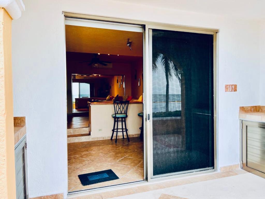 Punta Me Ocean View And In Ritmo & Waterpark Apartment Cancun