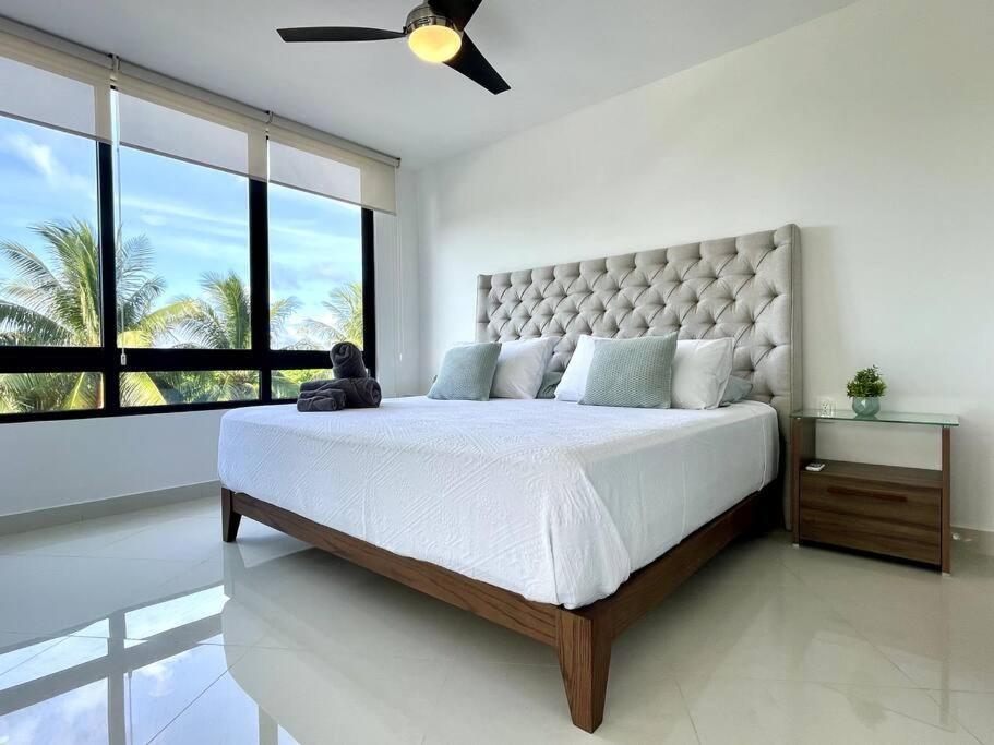 Beautiful Loft With Unique Rooftop & Location! Apartment Cancun