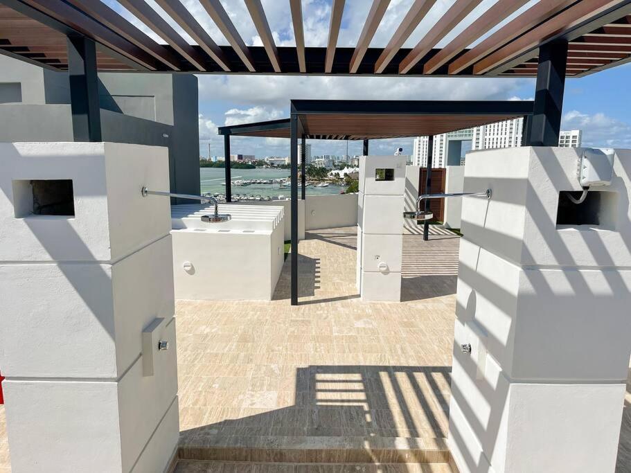 Beautiful Loft With Unique Rooftop & Location! Cancun