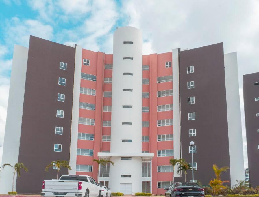Dr02 Departamento Moderno Con Vista A La Laguna En Dream Lagoons Cancun