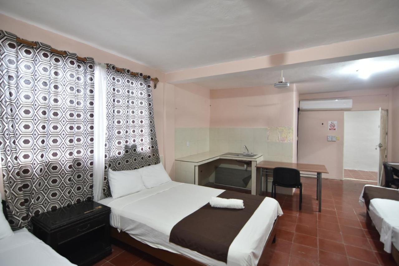 Colonial San Carlos Centro Hotel 3*