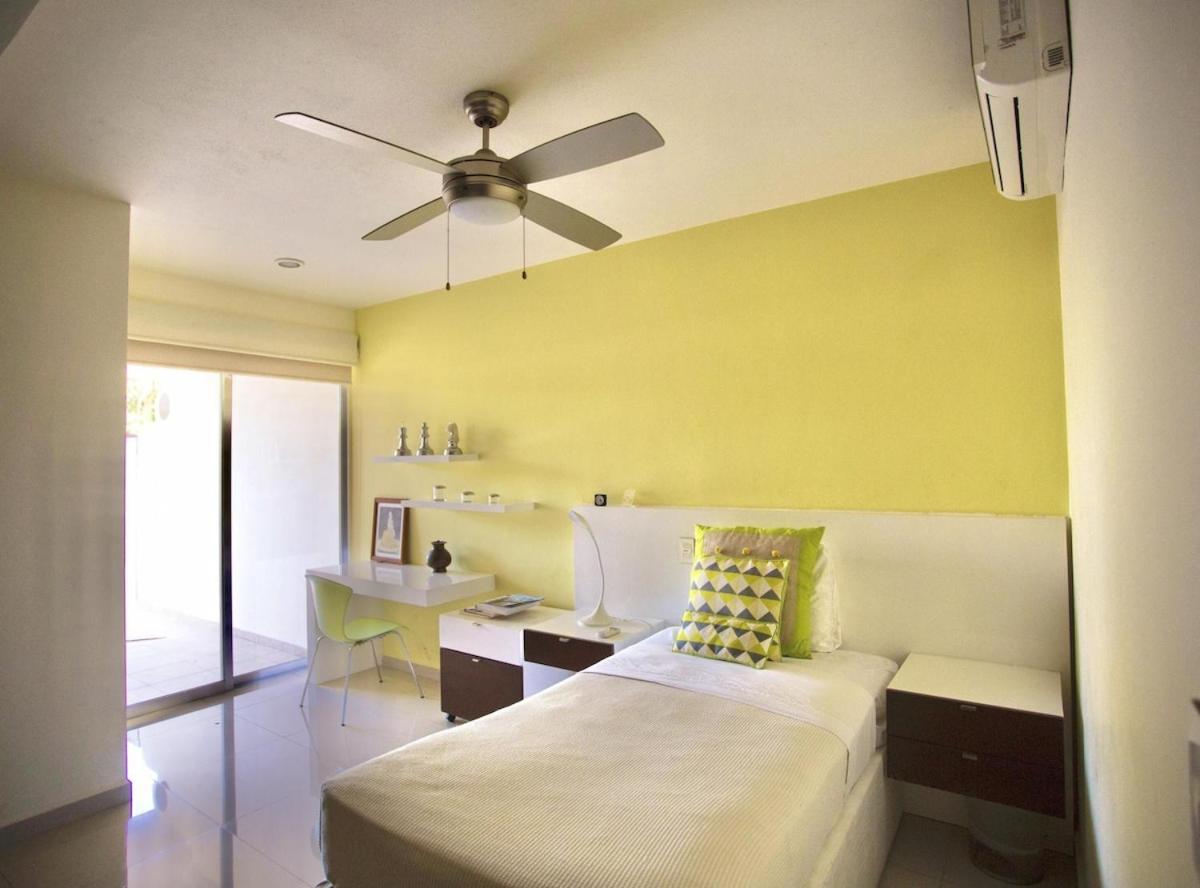 2 Bedroom - Pool & Jacuzzi Apartment
