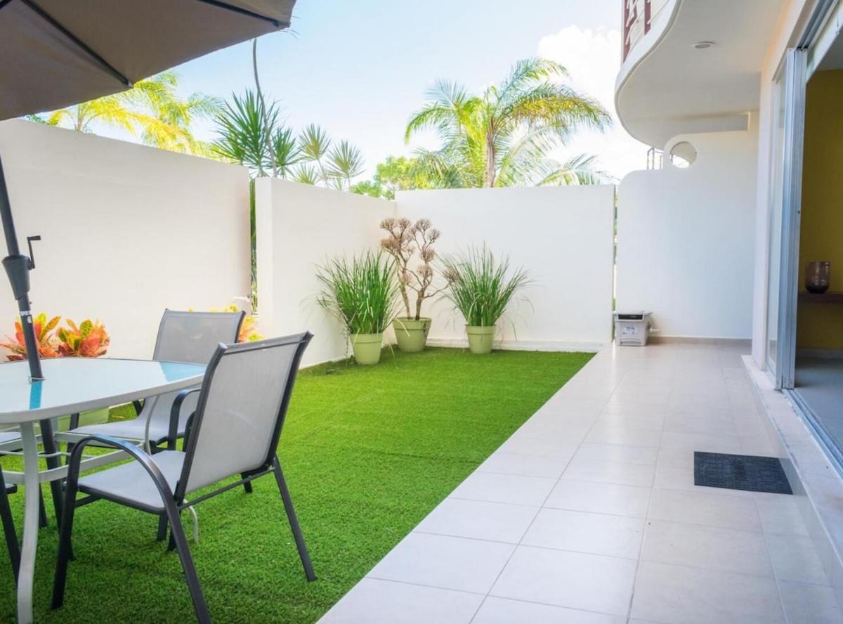 Apartment 2 Bedroom - Pool & Jacuzzi *