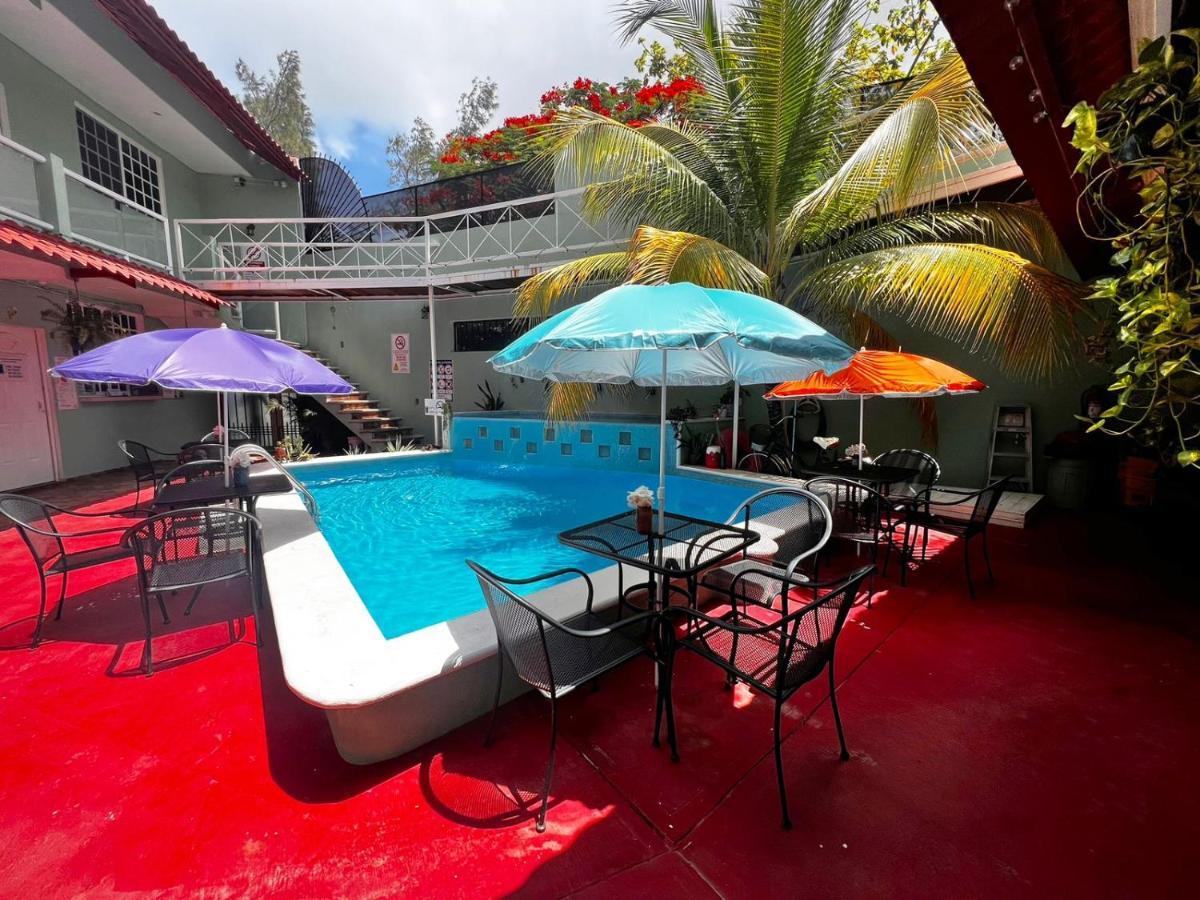 Xaman Hotel