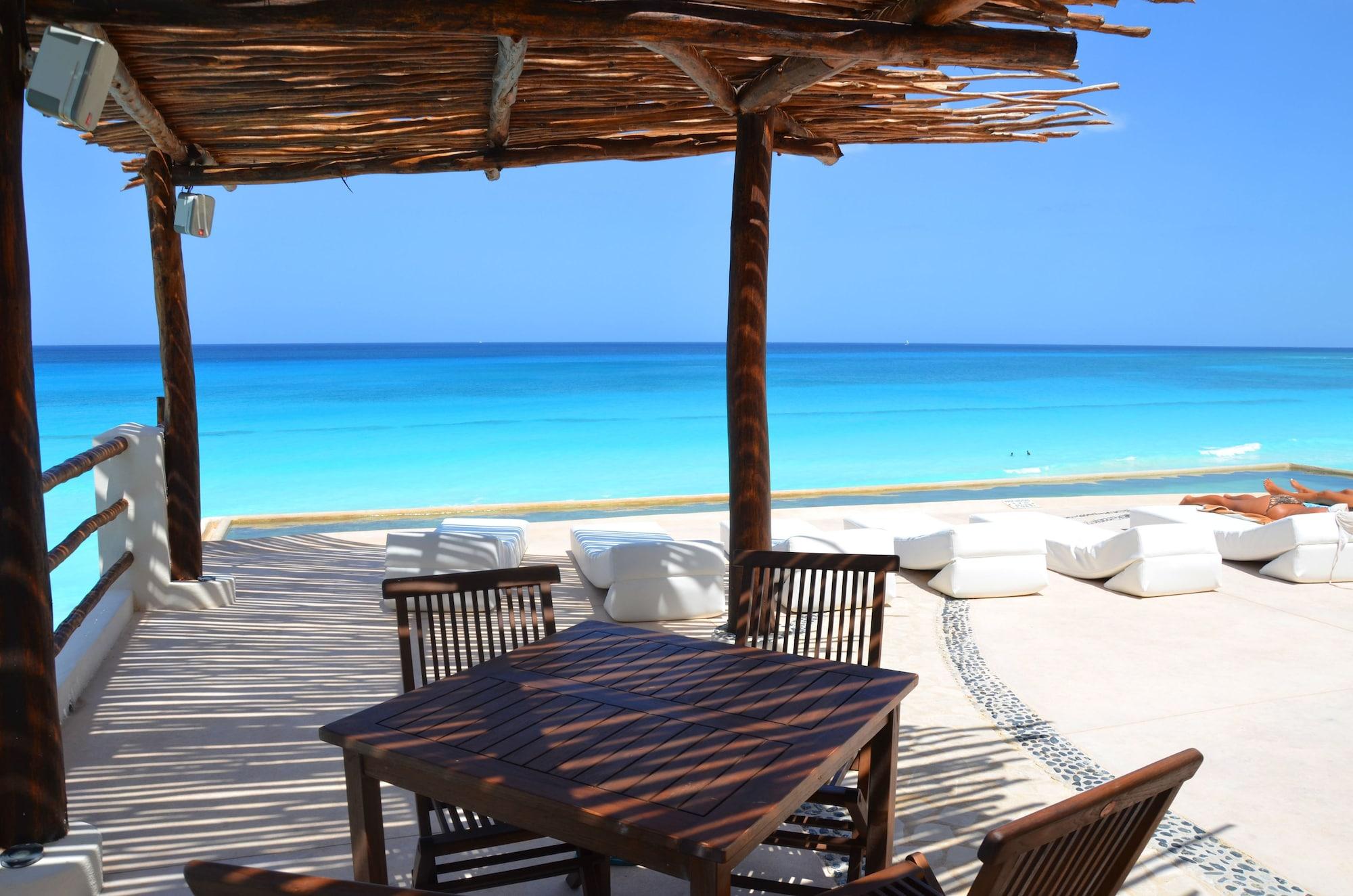 Amigo * Cancun