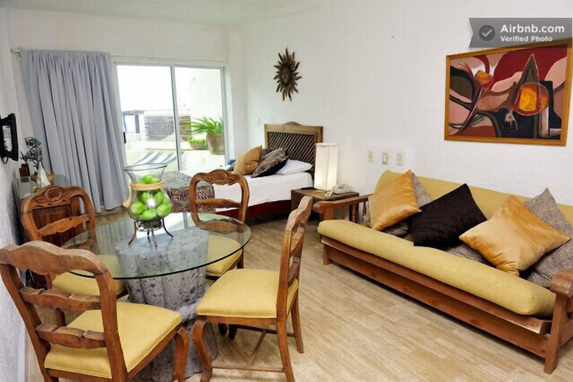 Amigo Apartment