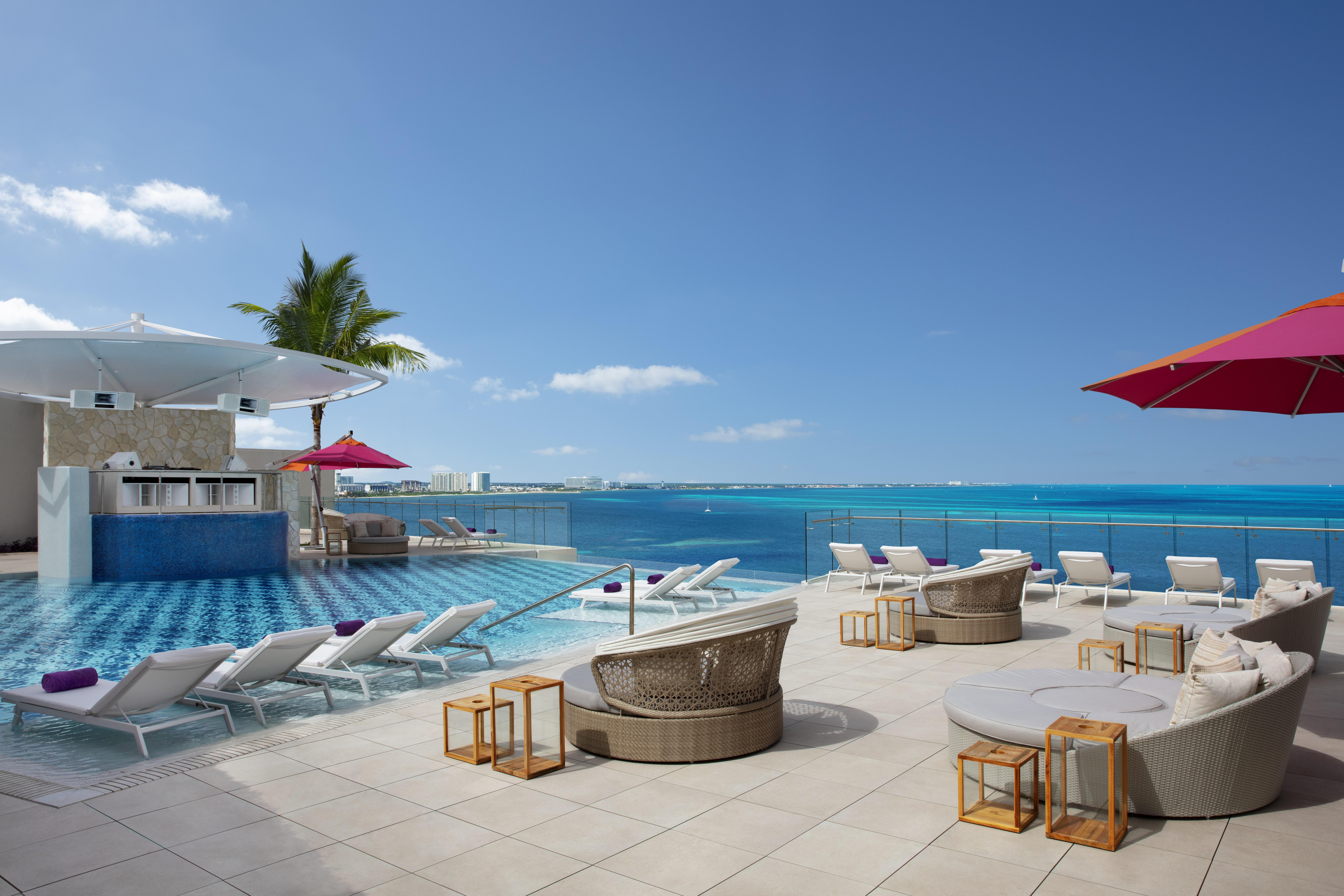 Breathless Soul & (adults Only) Cancun