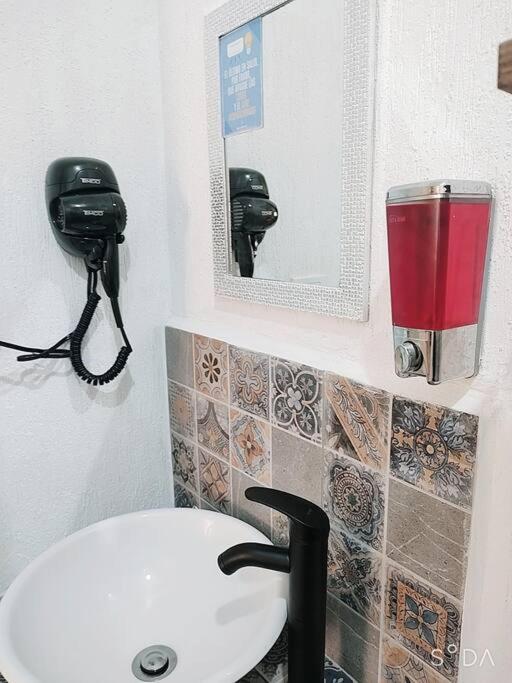 Depa Colibri Cancun, A/a Y Wi-fi, En Planta Baja. * Cancun