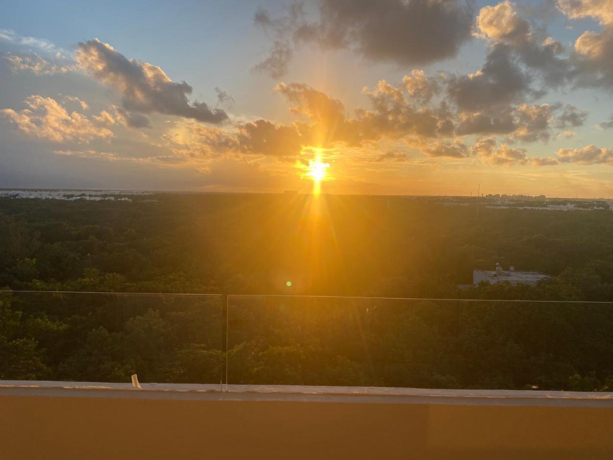 Areka Towers Apartment Cancun