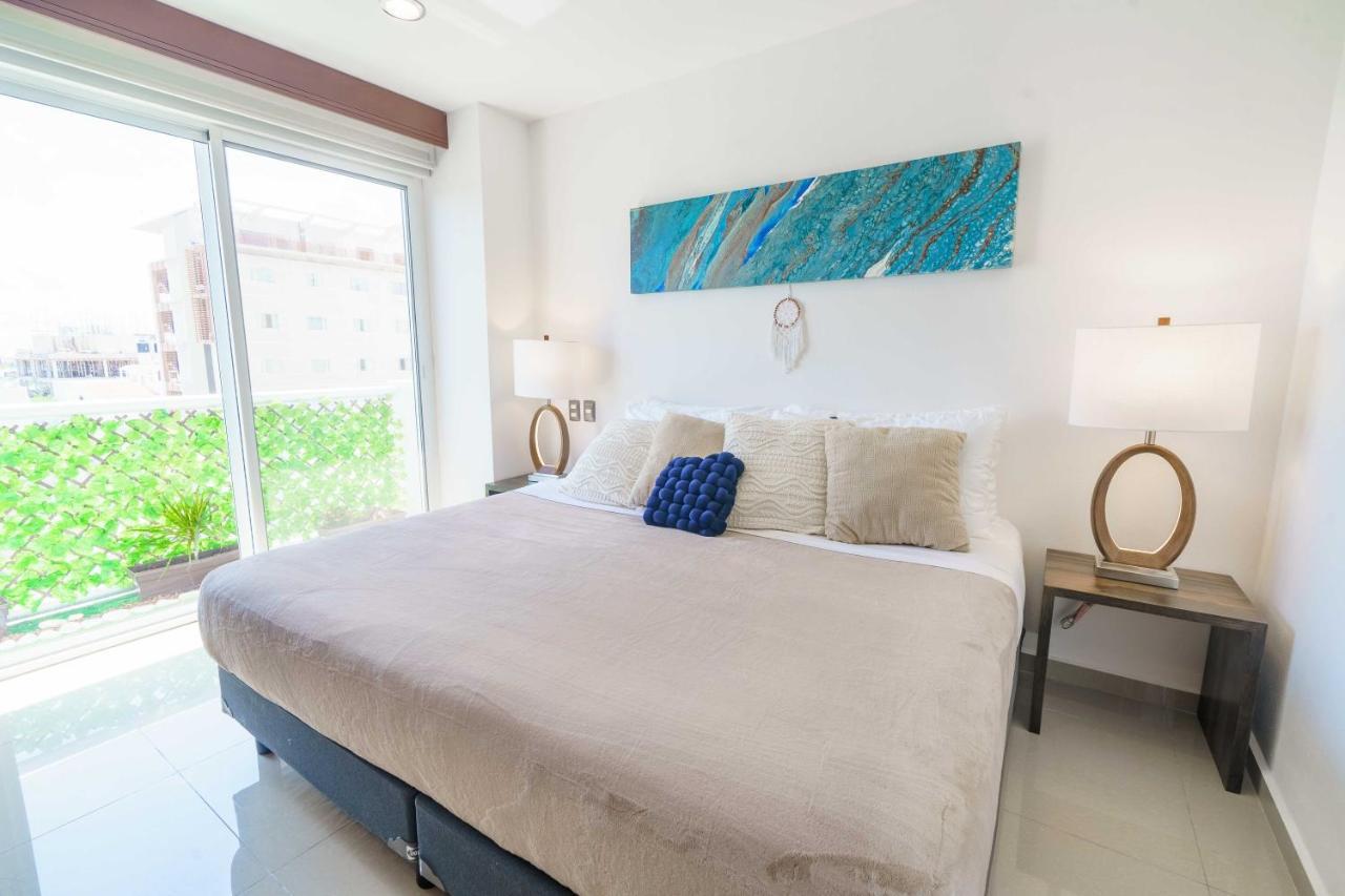 Stylish Three-bedroom W/pool Cancun
